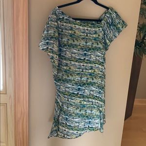 Halston angled high low top.